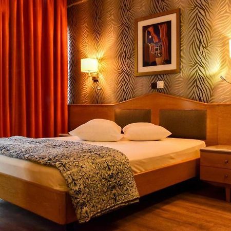 Eva Hotel Pireus Eksteriør bilde