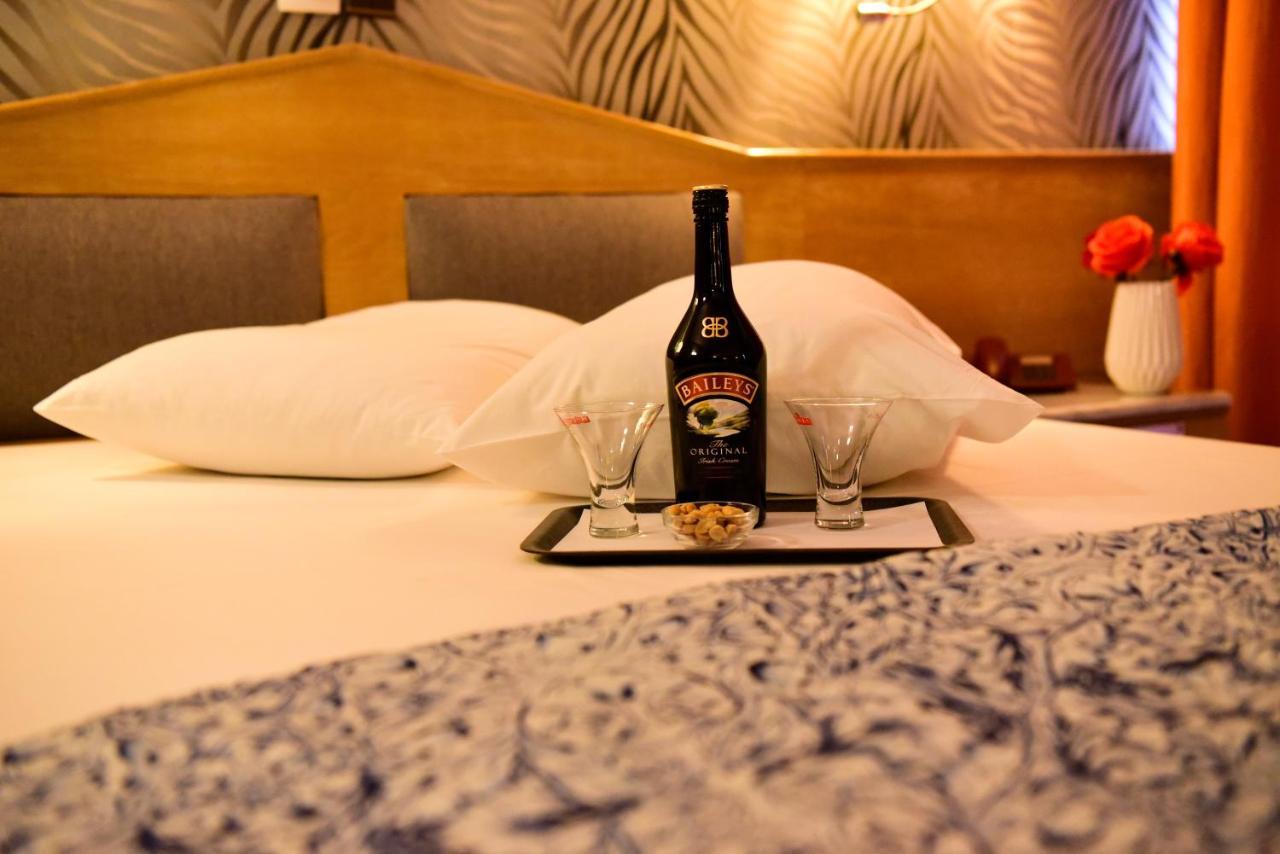Eva Hotel Pireus Eksteriør bilde
