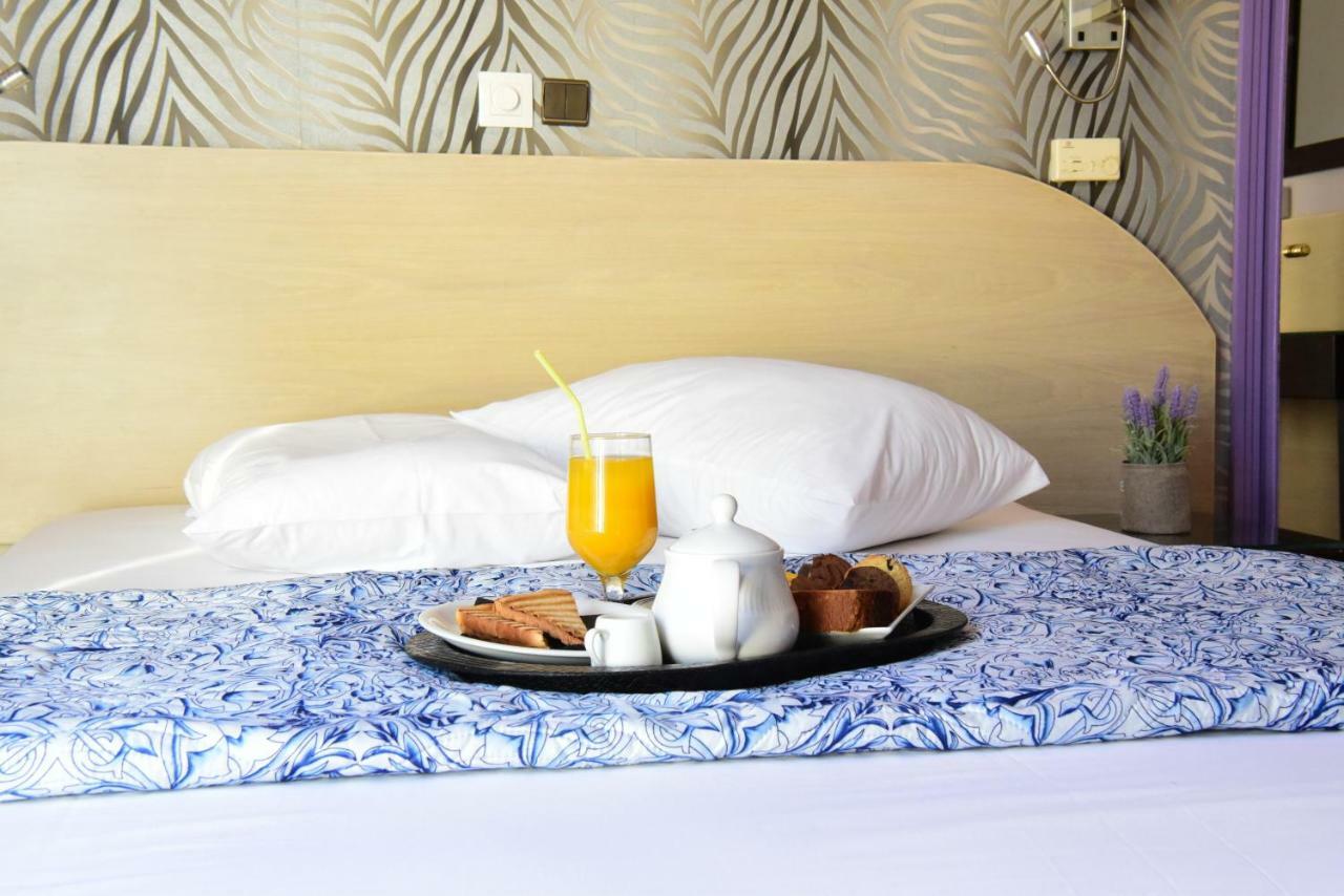 Eva Hotel Pireus Eksteriør bilde